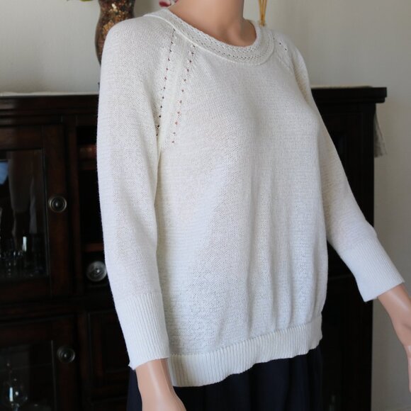Soft pullover sweater - Picture 3 of 4